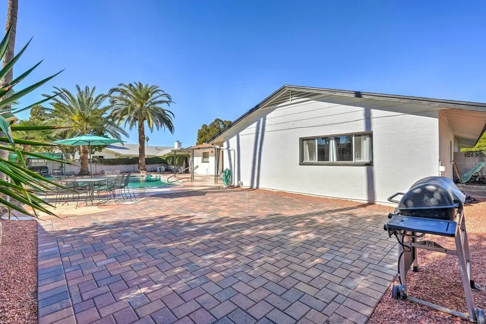 Glendale Home w/ Pool, 12 Mi to Downtown Phoenix