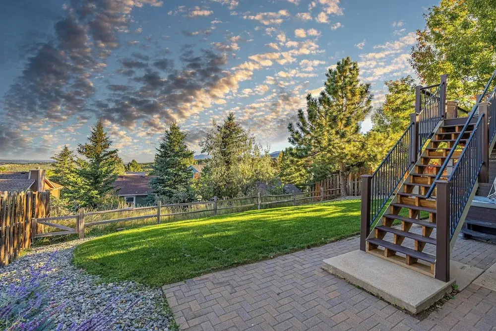 Mountain Retreat With Hot Tub & Views