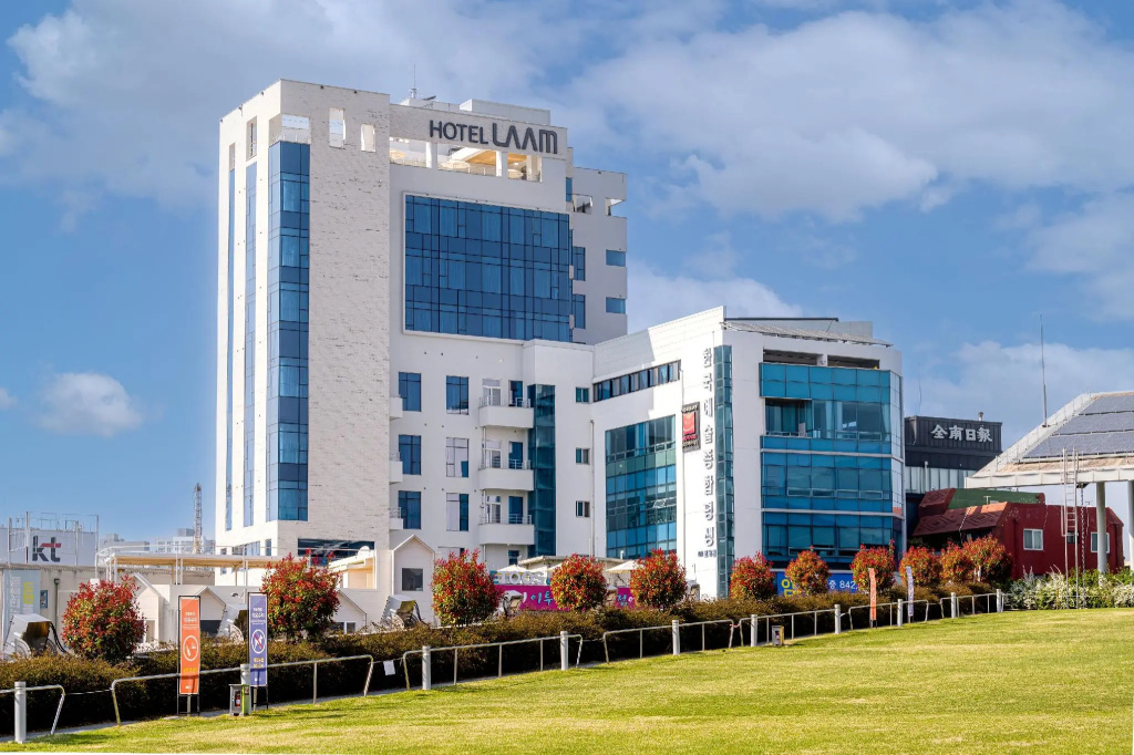 Culture Hotel LAAM