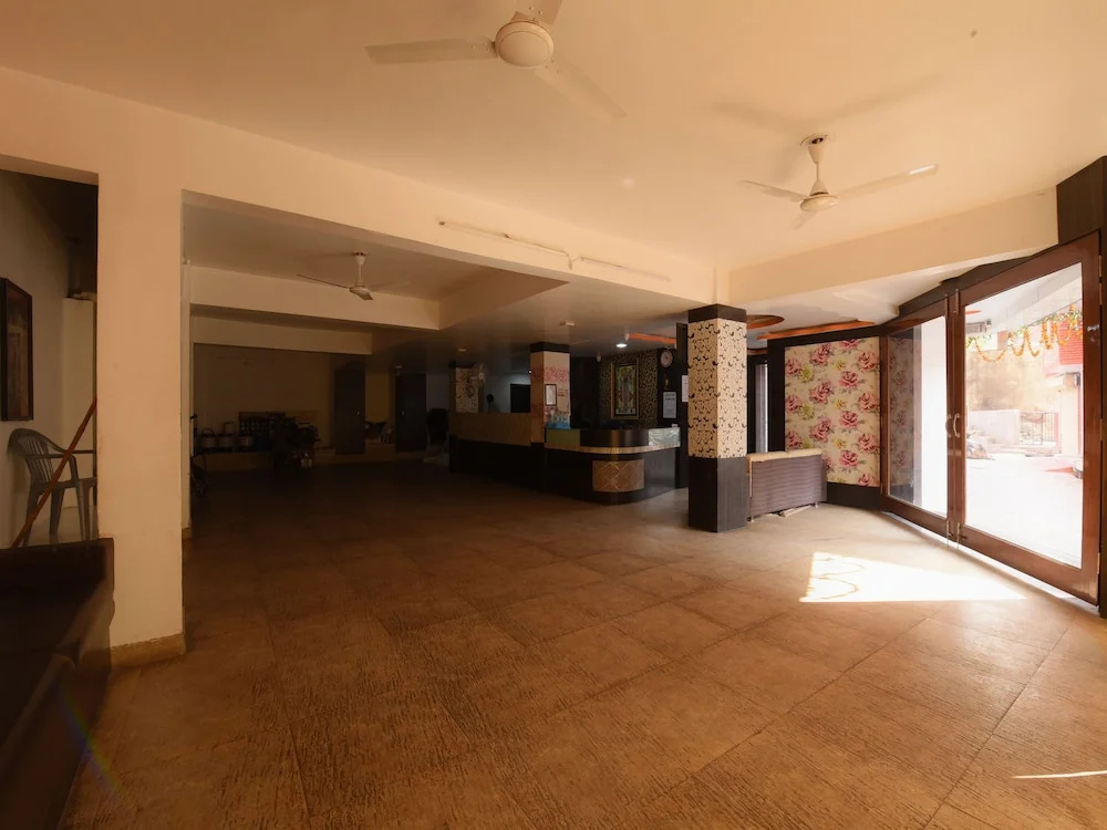 OYO 24400 Atithi Bhawan - фото 15