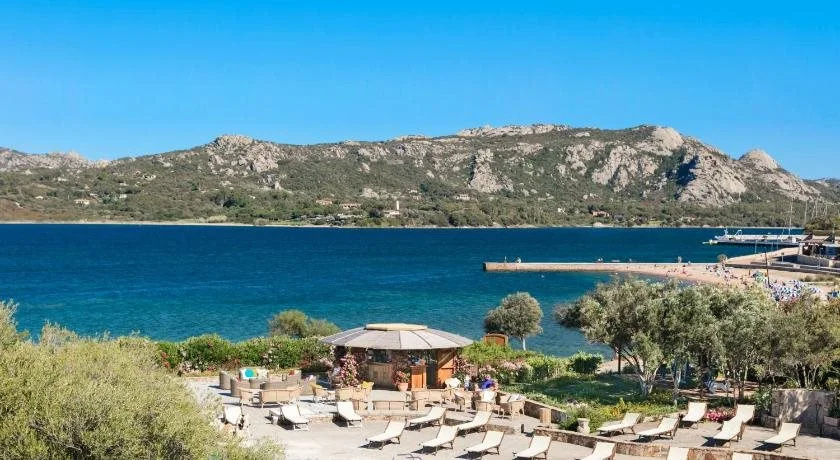 Beach & Waterfront