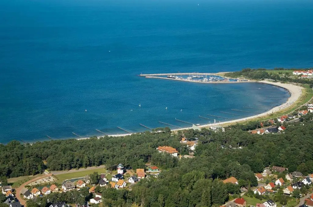 Beach & Waterfront