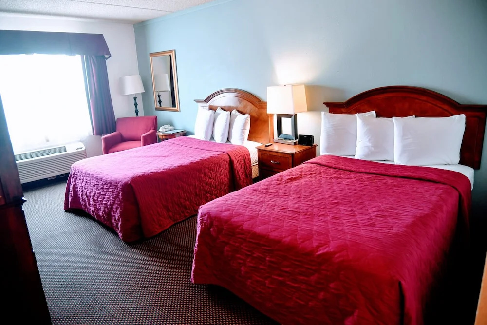 Double Suite (full double bed)