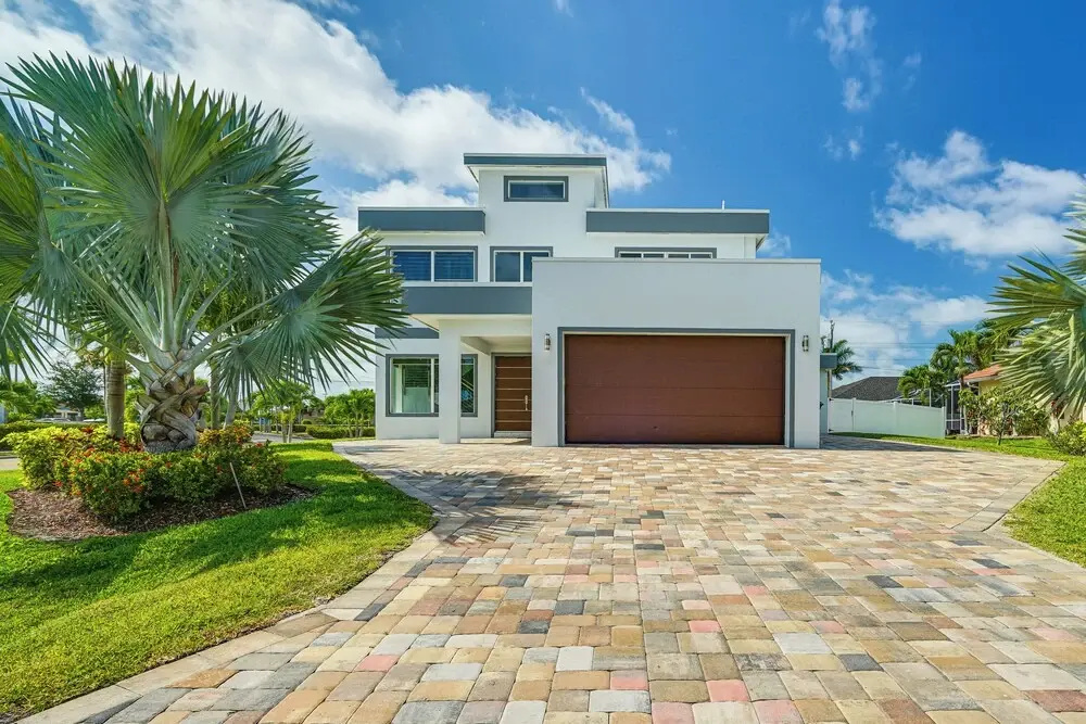 Game Room & Bbq: Cape Coral Escape, 5 Mi to Beach!