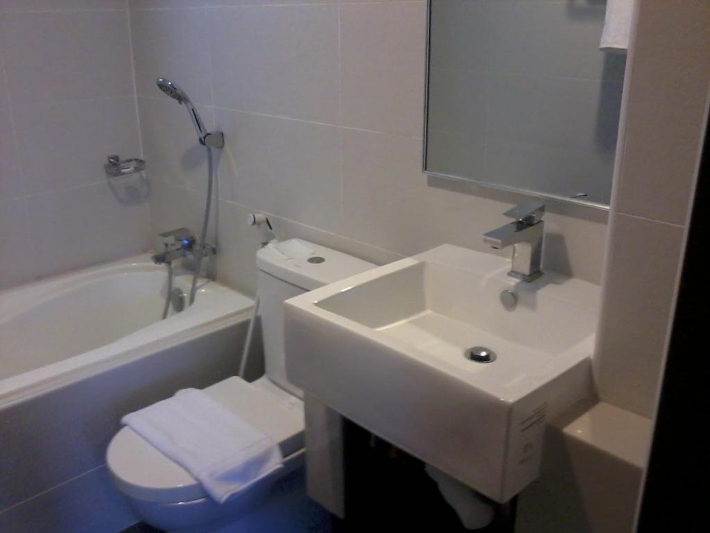 Samsuria Beach Resort & Residence
