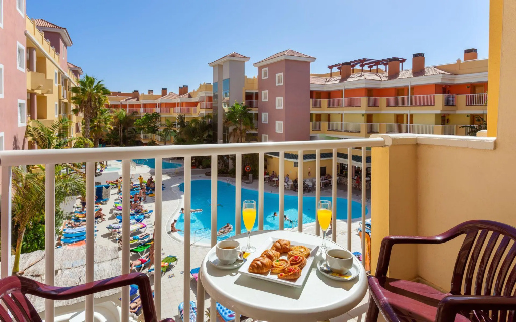 Balcony & Terrace