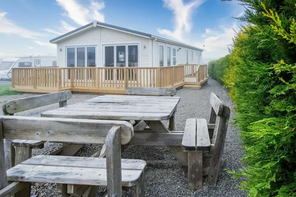 Swallow Lodge - 3 Bedroom Lodge - Wisemans Bridge