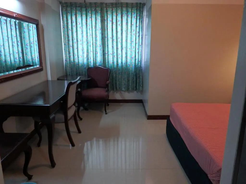 Sakol Hotel - Chambres