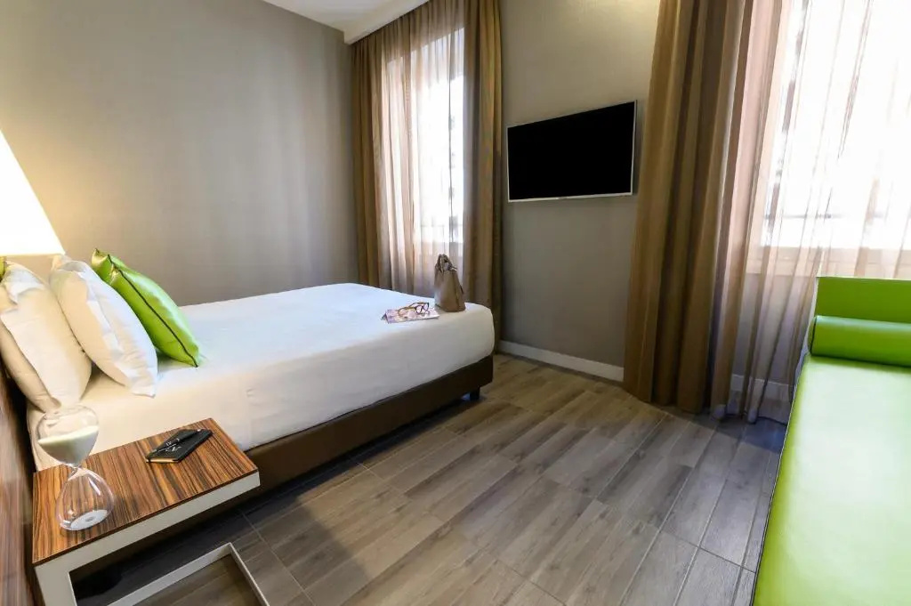 Superior Double room (full double bed)