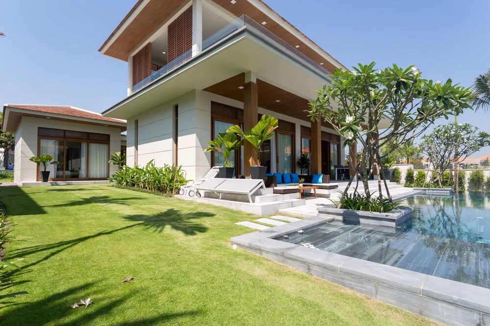 Vacation Homes Luxury 3 BR Ocean Estate