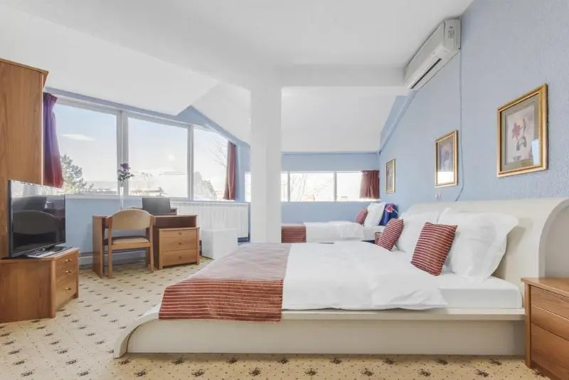 Hotel Aristocrat & Fish Restaurant - Chambres