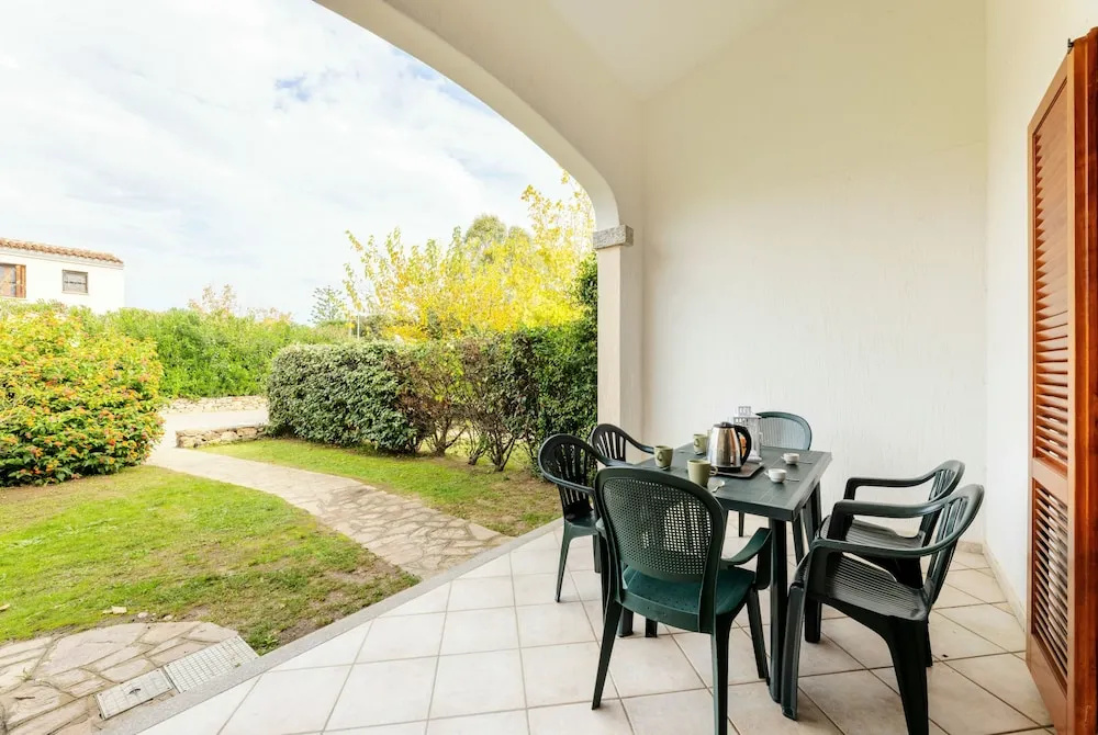 Simple Gem of Le Dimore di Budoni 2 Bedroom Trilo6 Apartment Sleeps 6 Persons