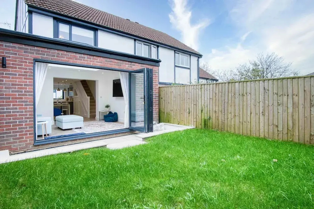 Hatherleigh Drive - 2 Bedroom House - Mumbles