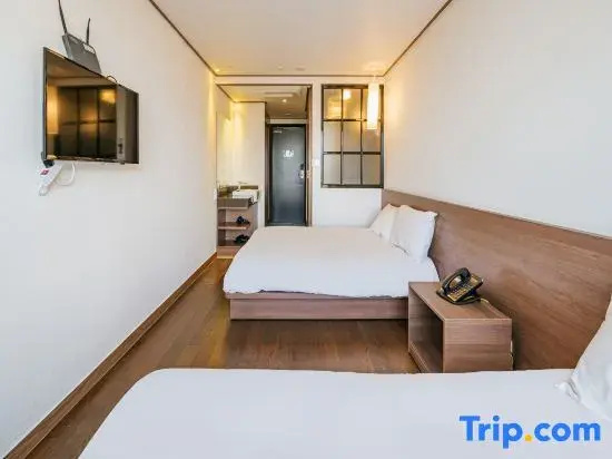 Standard Double Family room (full double bed)