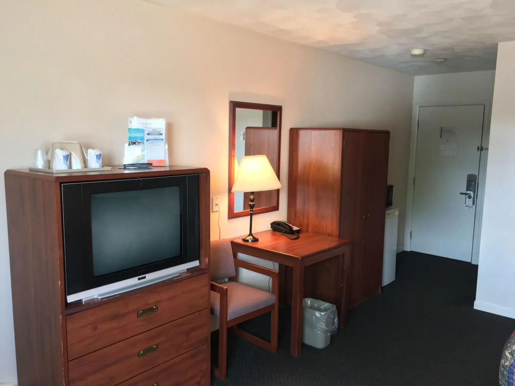 Fairway Inn - фото 7