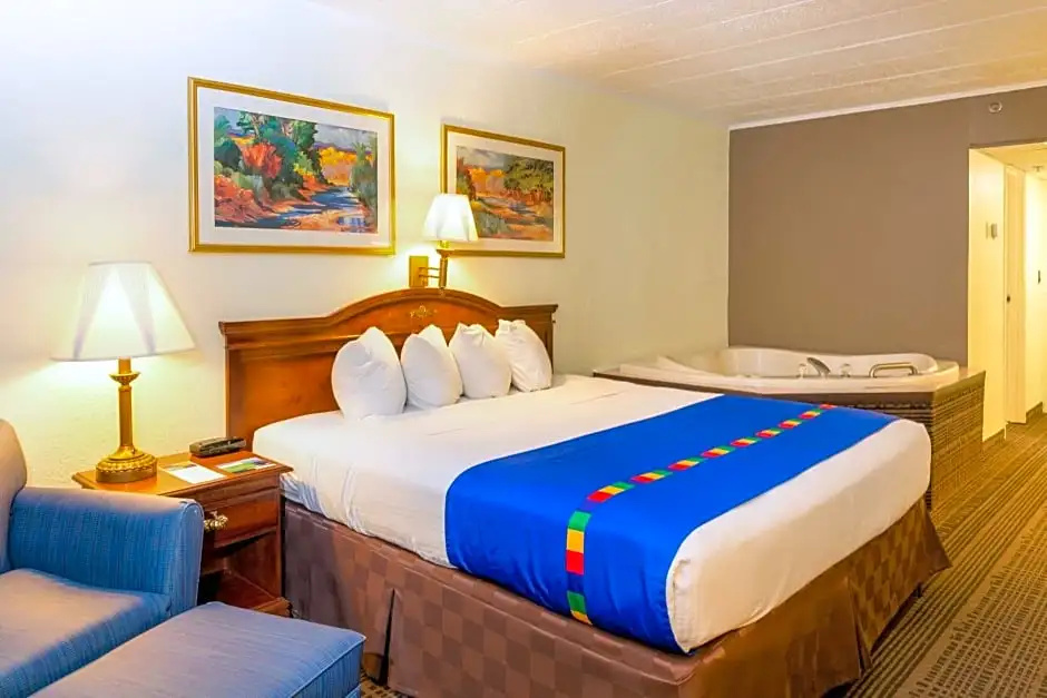 Premium Double room with balcony (full double bed)
