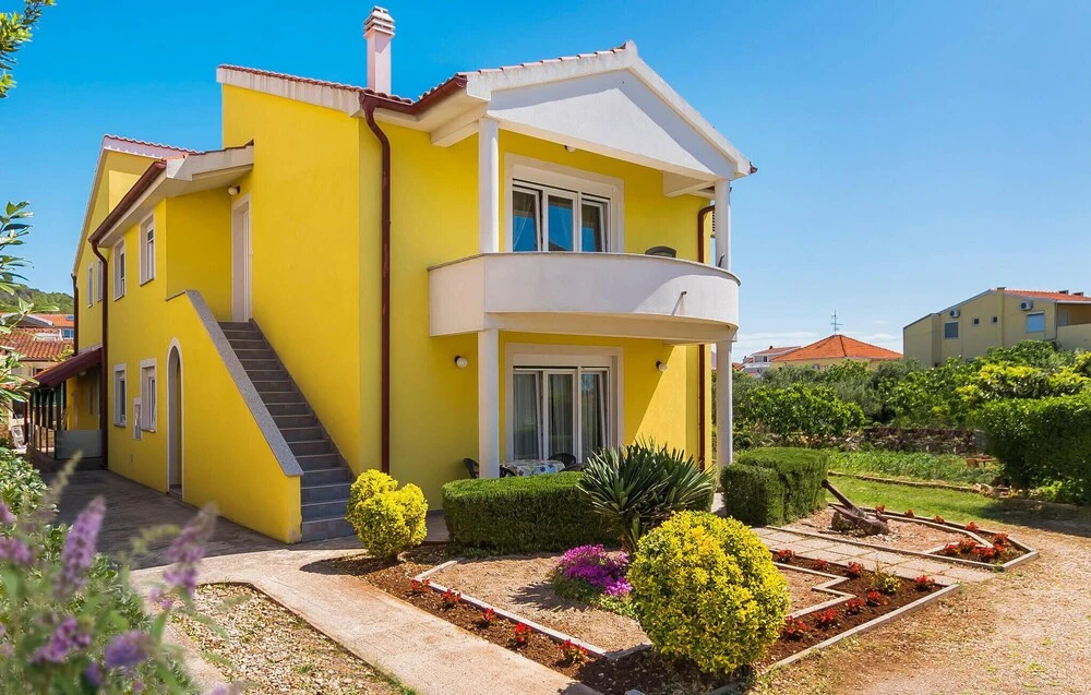 Amazing Home in Tribunj With Wifi and 4 Bedrooms