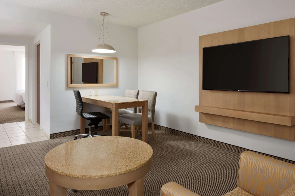 Lobby & Reception
