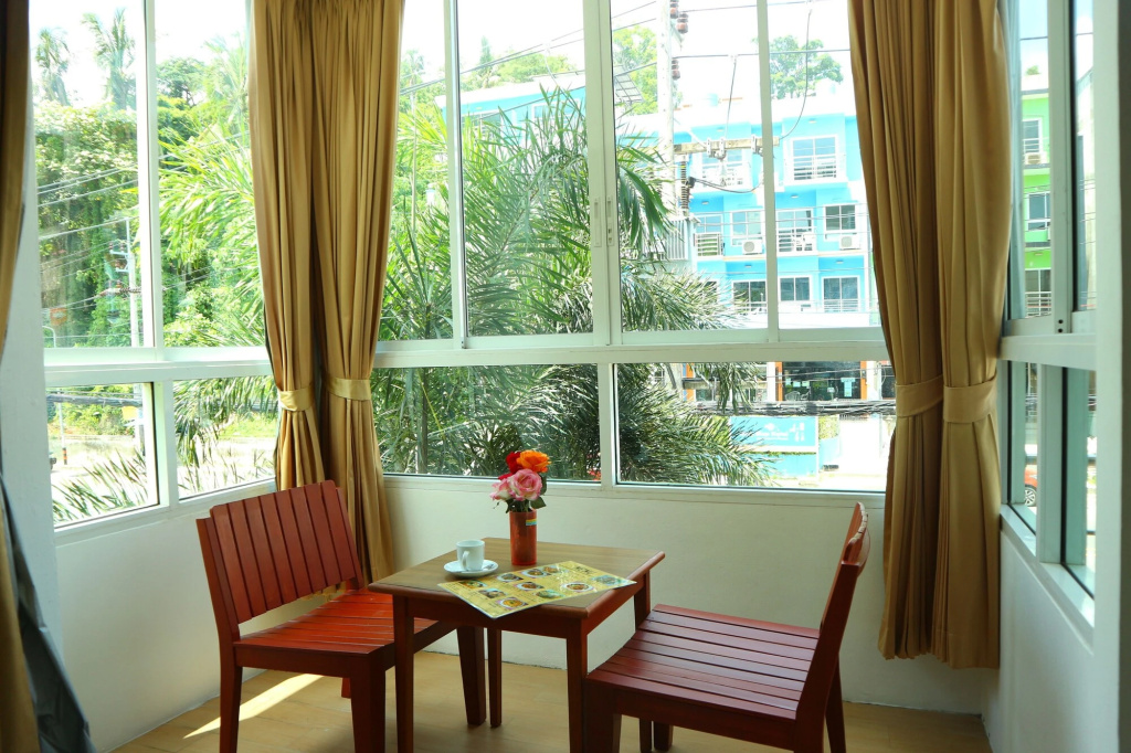 Balcony & Terrace