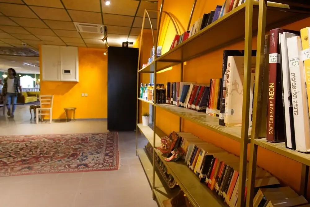 Lobby & Reception