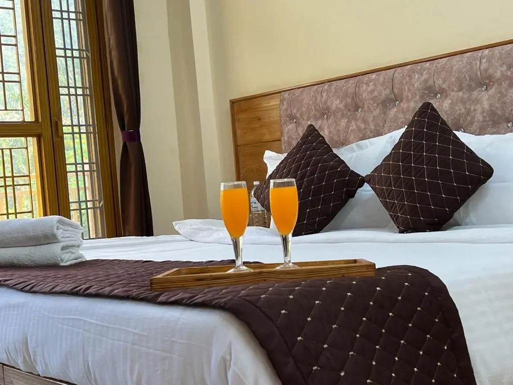 Deluxe Double room with balcony full double bed