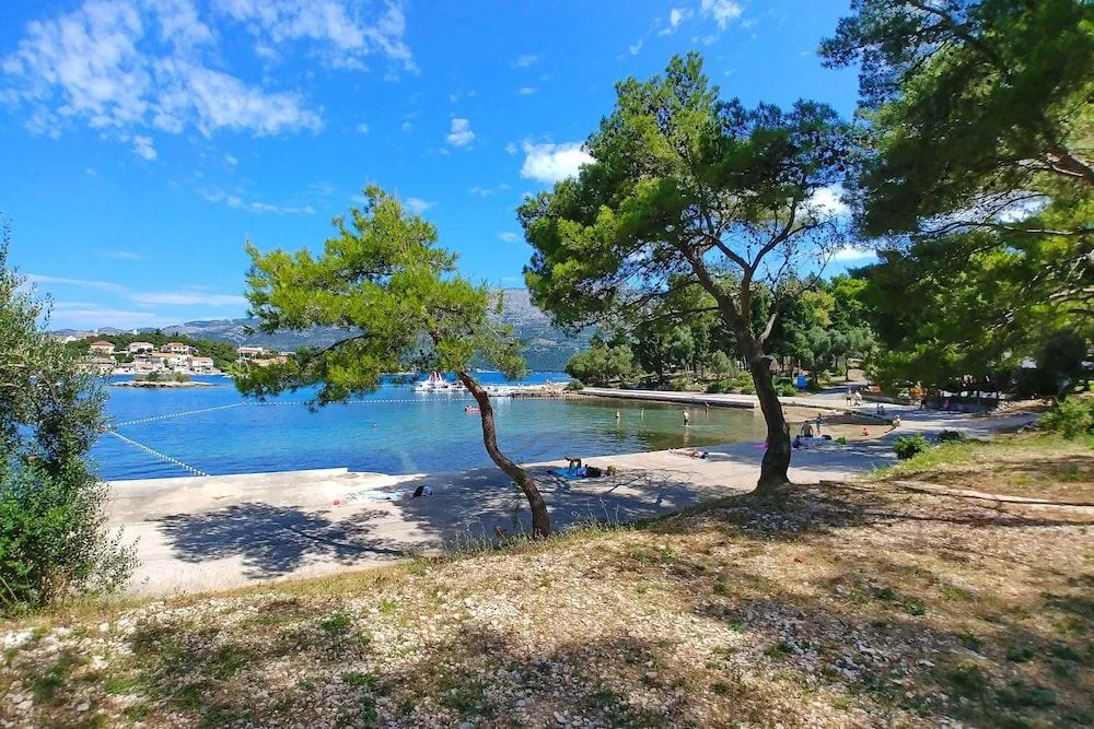 Beach & Waterfront