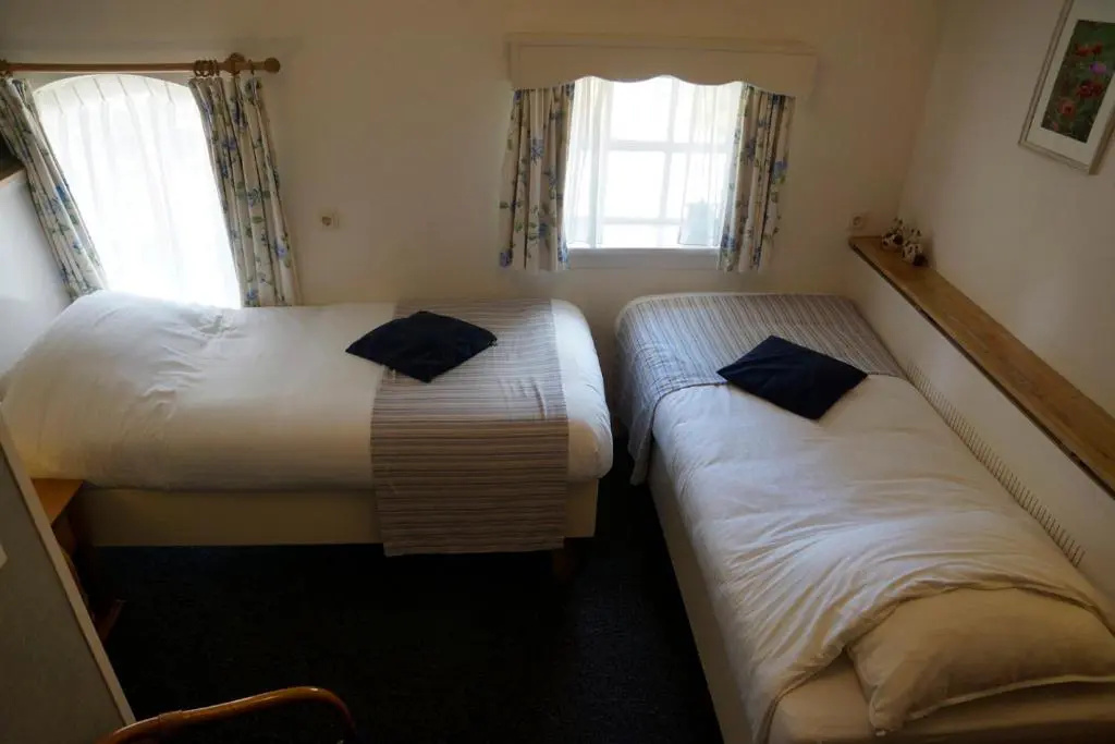 Economy room
