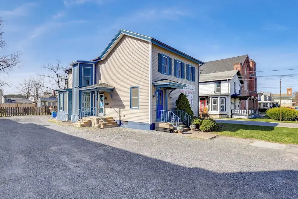 Walk to Dtwn: Seneca Falls Apt w/ Fire Pit!