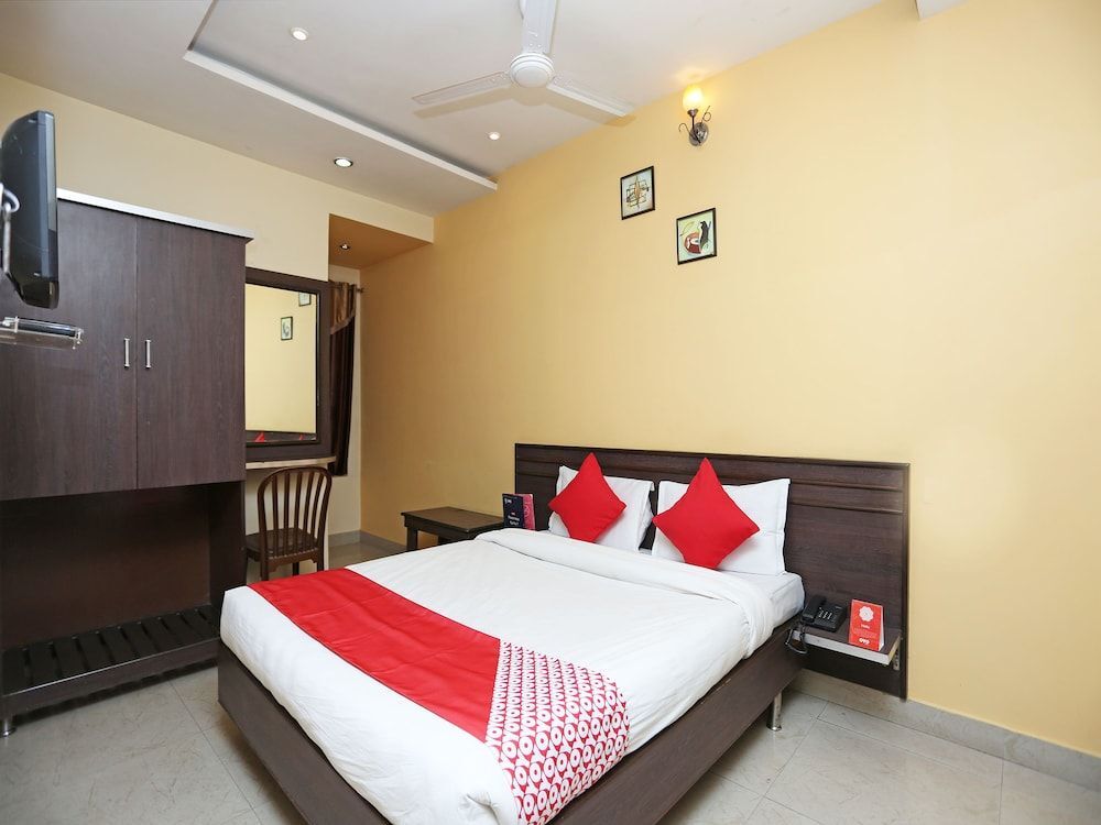 Hotel Gwalior Regency by null