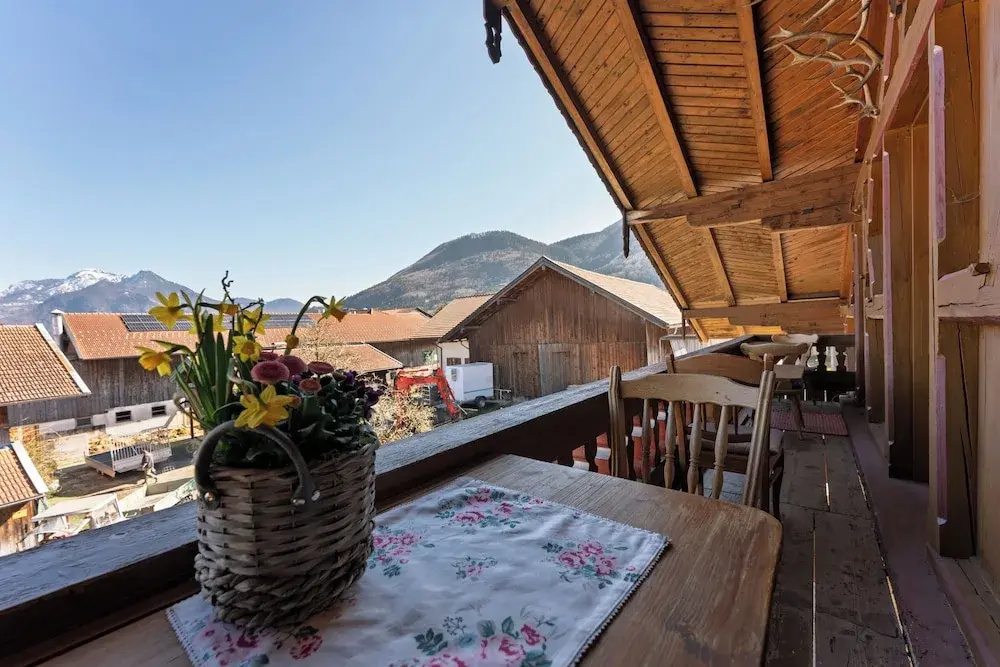 Comfort Single room with balcony and with mountain view