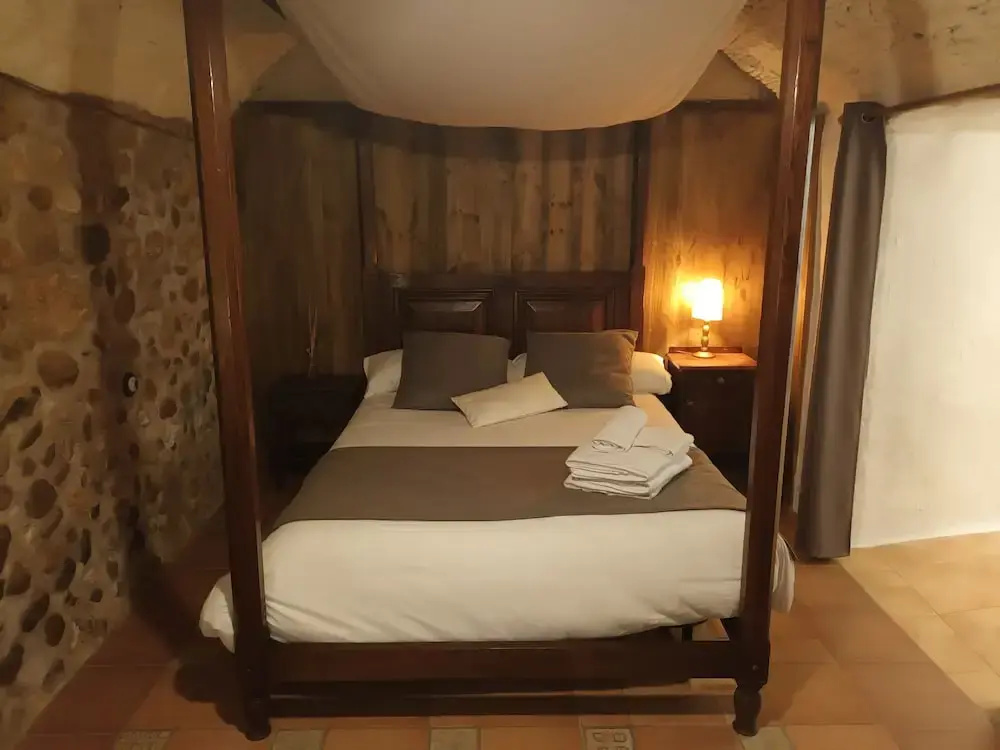 1 Bedroom Apartment with city view