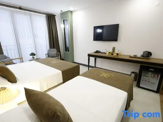 Standard Family room