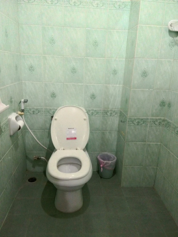 Трёхместный семейный номер Standard односпальная кровать в Thepparat Lodge Krabi