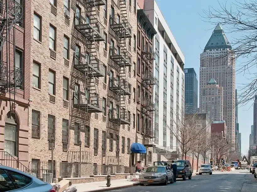 Amazing 2 Bedroom Apartment at Theatre District