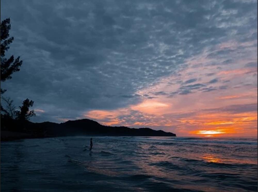 Borneo Beach Villas