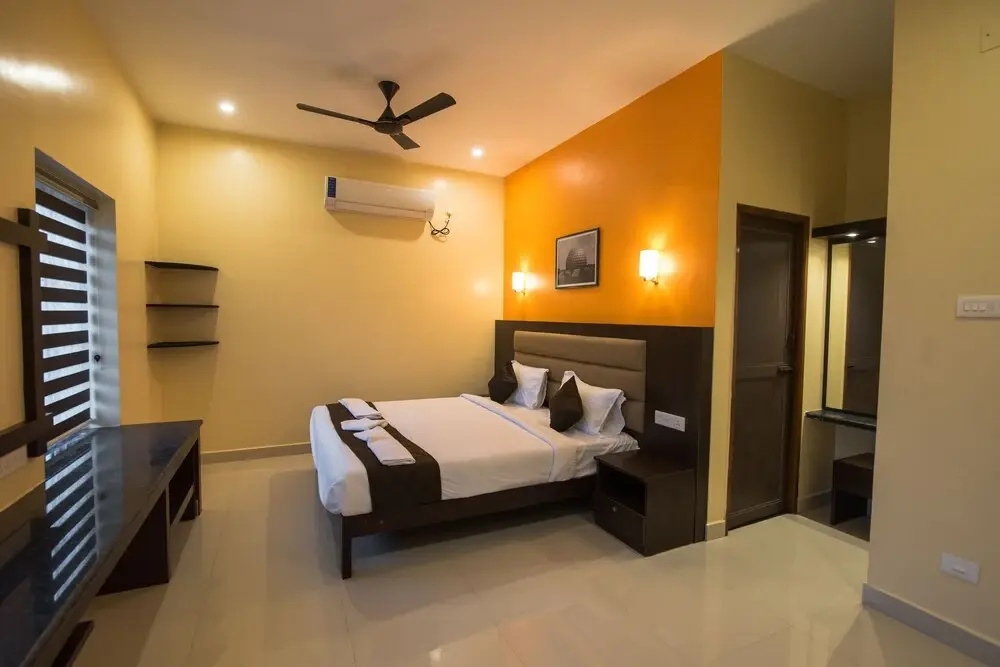 Hotel photo 12