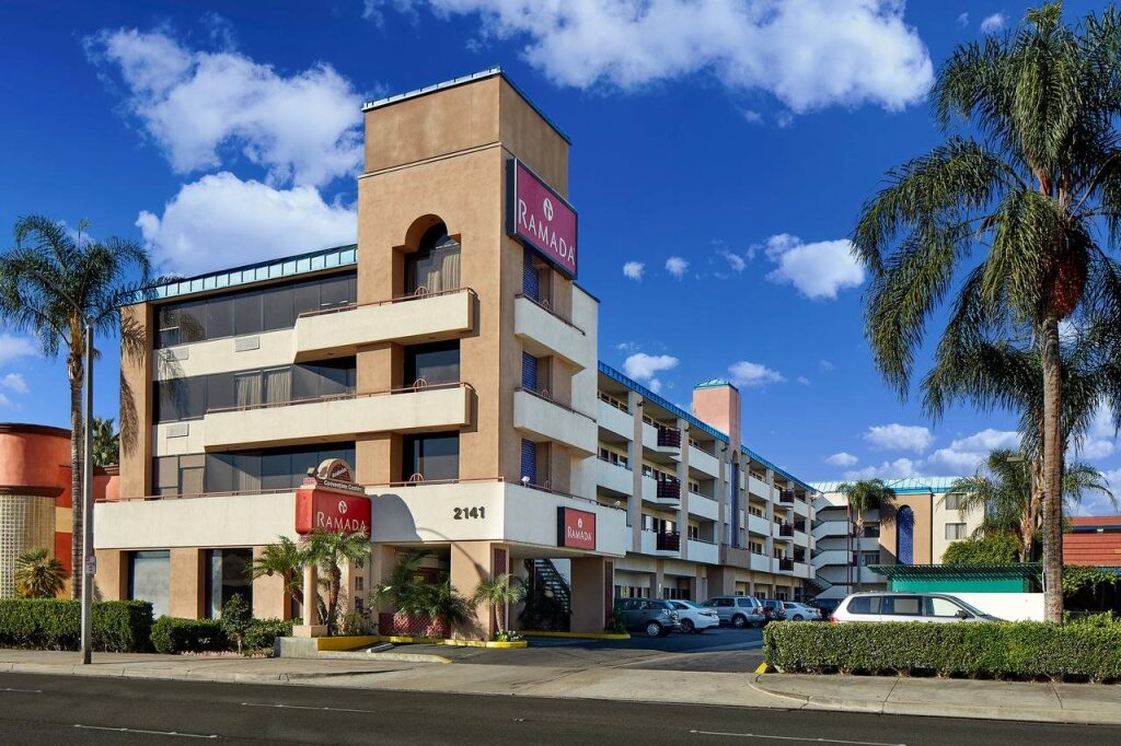 Capri Suites Anaheim image