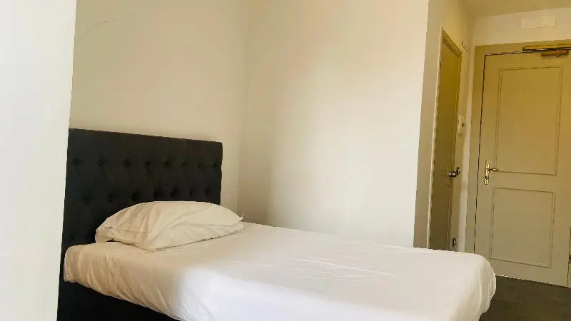 Superior Double room with balcony (full double bed)