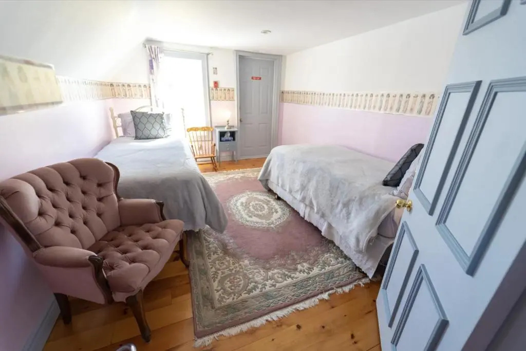 2 Bedrooms Suite