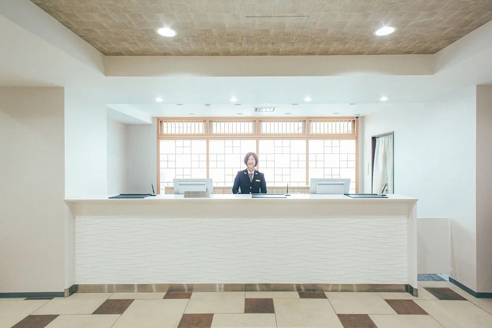 Lobby & Reception