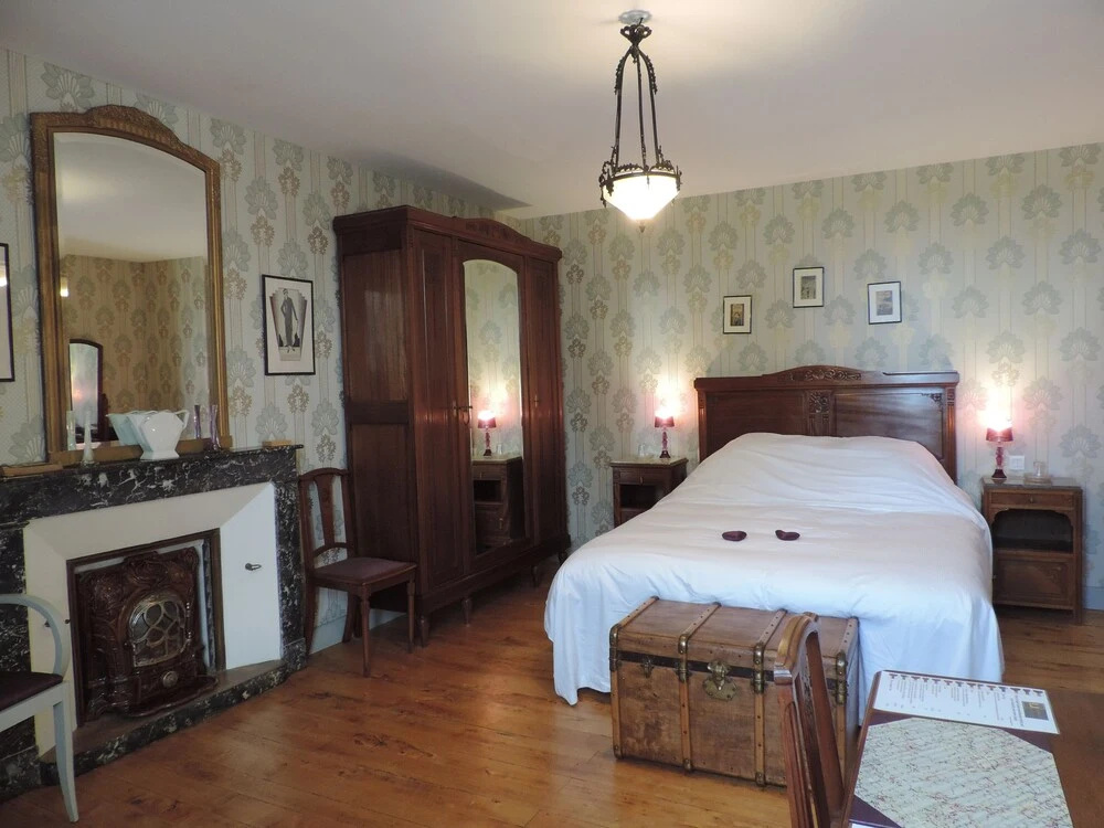 Standard Double room (full double bed)