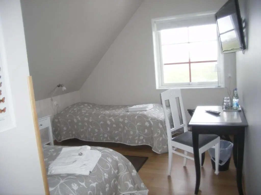 Economy room