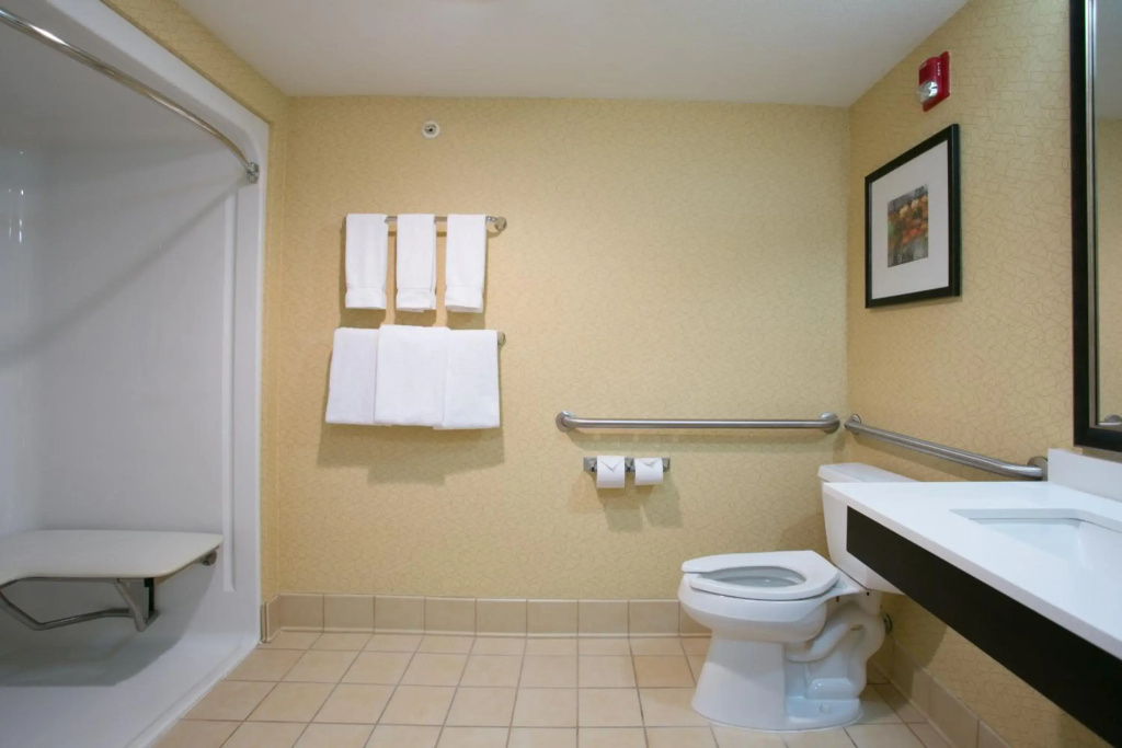 Holiday Inn Hotel & Suites-Milwaukee Airport by IHG - Général