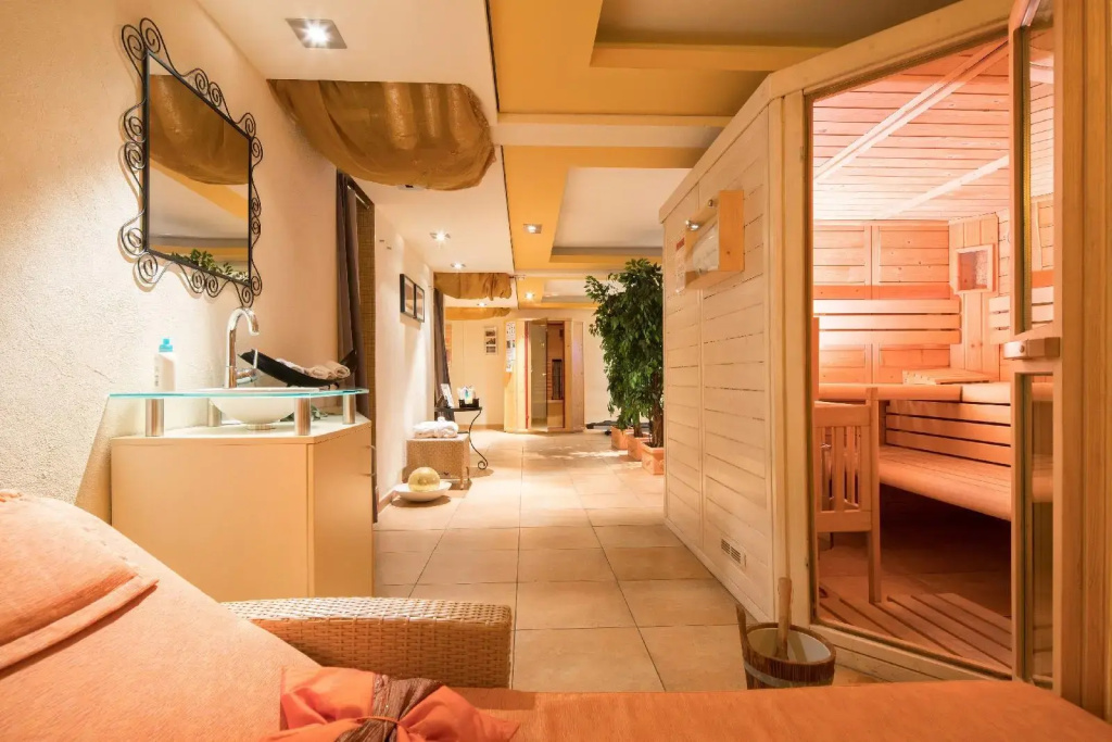 Hotel photo 25
