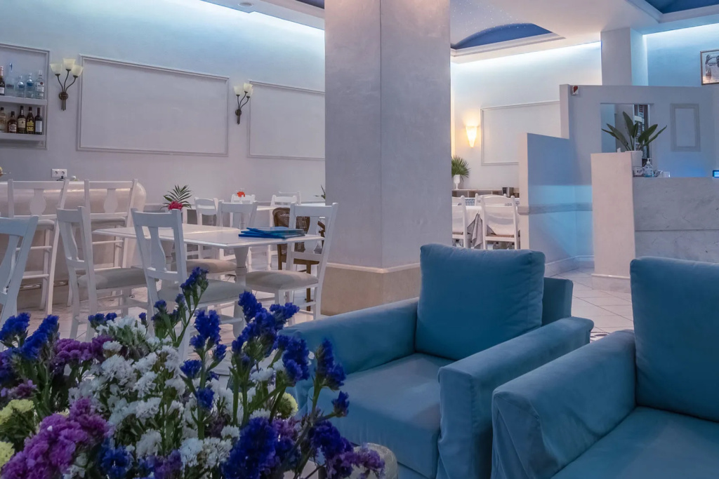 Lobby & Reception