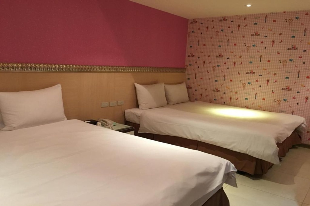 Daylight Hotel — 5