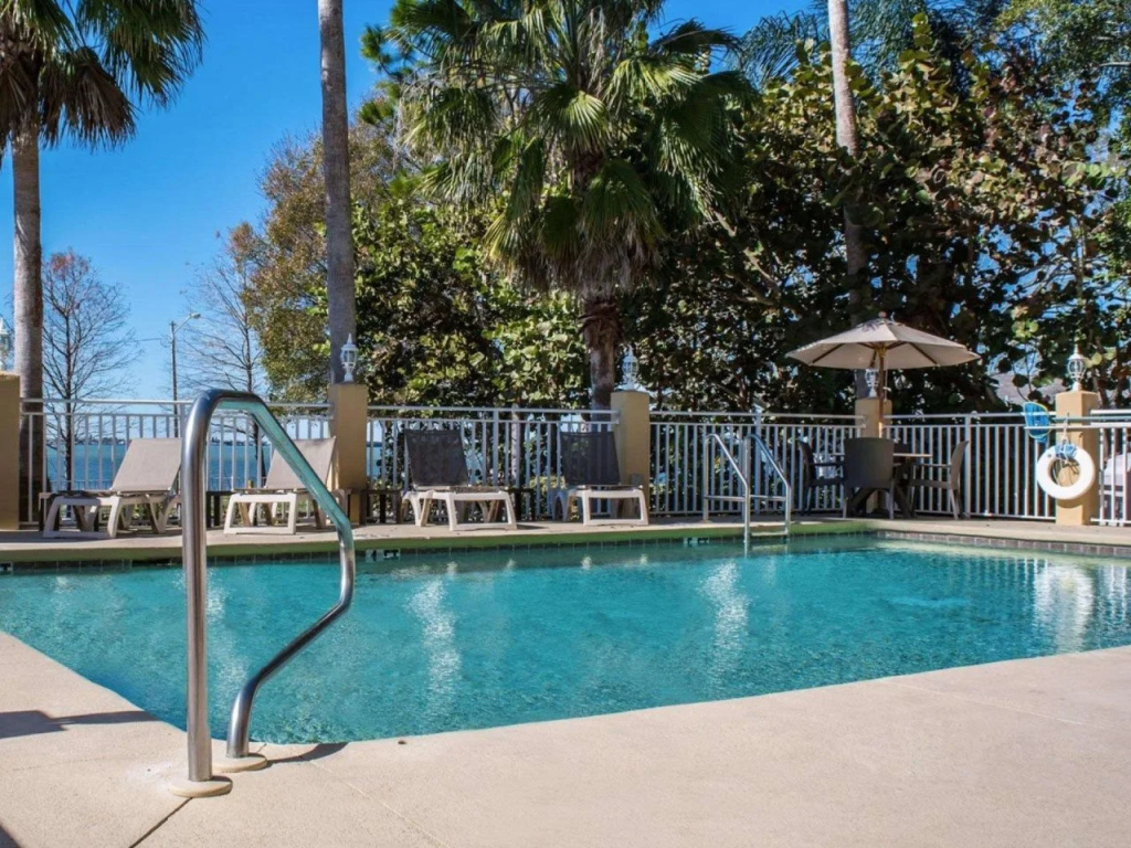 Comfort Suites Clearwater - Dunedin - 4