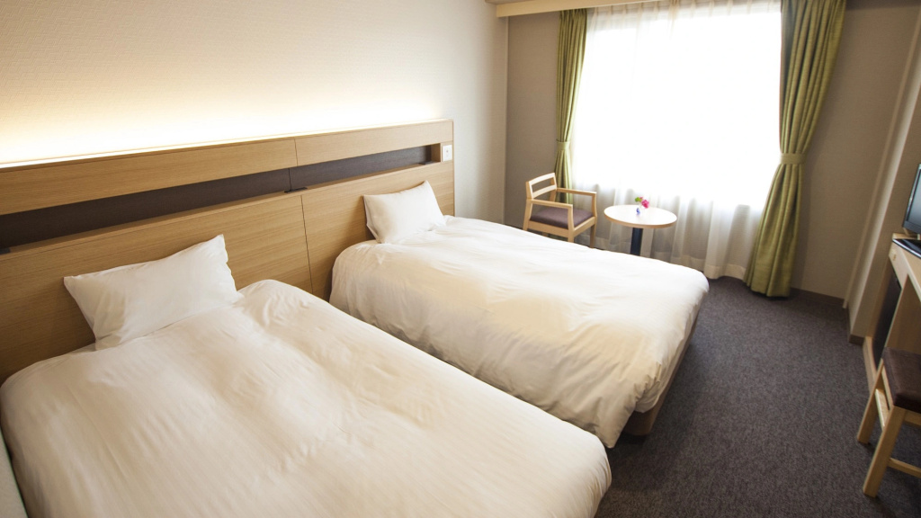 Comfort Double room with partial ocean view (twin beds)