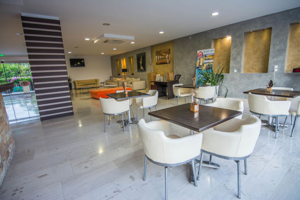 Olive Garden Hotel 4 *