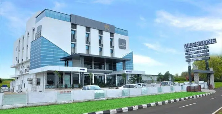 Hotel Milestone